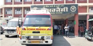 ਮੋਗਾ : ਡਾਕਖਾਨੇ ‘ਚ ਵੜ ਕੇ ਸਹਾਇਕ ਸਬ ਪੋਸਟ ਮਾਸਟਰ ਦੇ ਫਿਲਮੀ ਸਟਾਈਲ ‘ਚ ਮਾਰੀਆਂ ਗੋਲ਼ੀਆਂ, ਹਾਲਤ ਸੀਰੀਅਸ