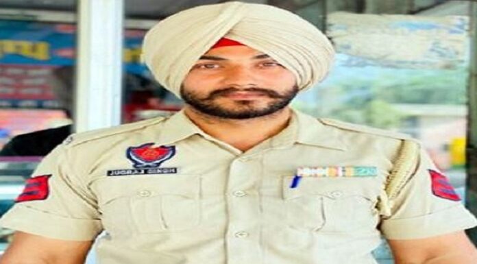 ਬਟਾਲਾ ‘ਚ ਲੁਟੇਰਿਆਂ ਪਿੱਛੇ ਲੱਗੀ ਪੁਲਿਸ ‘ਤੇ ਤਾਬੜਤੋੜ ਫਾਇਰਿੰਗ, ਕਾਂਸਟੇਬਲ ਗੰਭੀਰ ਰੂਪ ‘ਚ ਜ਼ਖਮੀ