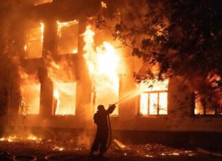 ਲੁਧਿਆਣਾ : ਹੌਜ਼ਰੀ ‘ਚ ਲੱਗੀ ਭਿਆਨਕ ਅੱਗ, ਫਾਇਰ ਬ੍ਰਿਗੇਡ ਦੀਆਂ ਦਰਜਨਾਂ ਗੱਡੀਆਂ ਨੇ ਮਸਾਂ ਬੁਝਾਈ ਅੱਗ