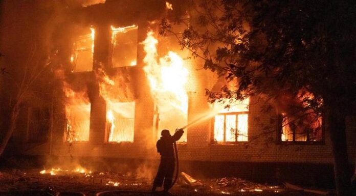 ਲੁਧਿਆਣਾ : ਹੌਜ਼ਰੀ ‘ਚ ਲੱਗੀ ਭਿਆਨਕ ਅੱਗ, ਫਾਇਰ ਬ੍ਰਿਗੇਡ ਦੀਆਂ ਦਰਜਨਾਂ ਗੱਡੀਆਂ ਨੇ ਮਸਾਂ ਬੁਝਾਈ ਅੱਗ