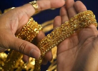 ਖਰੀਦਦਾਰਾਂ ਨੂੰ ਝਟਕਾ : 58 ਹਜ਼ਾਰ ਨੂੰ ਟੱਪਿਆ ਇਕ ਤੋਲੇ ਸੋਨੇ ਦਾ ਰੇਟ, ਸਾਲ ਦੇ ਅੰਤ ਤੱਕ 65000 ਹੋਣ ਦੀ ਸੰਭਾਵਨਾ!