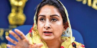 ਅੰਮ੍ਰਿਤਪਾਲ ਨੂੰ ਲੈ ਕੇ ਹੰਗਾਮਾ ਕਰਨ ਲਈ ਸੂਬਾ ਤੇ ਕੇਂਦਰ ਸਰਕਾਰ ਜ਼ਿੰਮੇਵਾਰ : ਹਰਸਿਮਰਤ ਬਾਦਲ