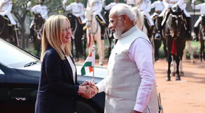 ਇਟਲੀ ਦੀ ਪੀਐੱਮ ਨੇ ਕਿਹਾ- ਮੋਦੀ ਸਭ ਤੋਂ ਪਿਆਰੇ ਹਨ, ਤਾਰੀਫ਼ ਸੁਣ ਕੇ ਹੱਸ ਪਏ ਪ੍ਰਧਾਨ ਮੰਤਰੀ