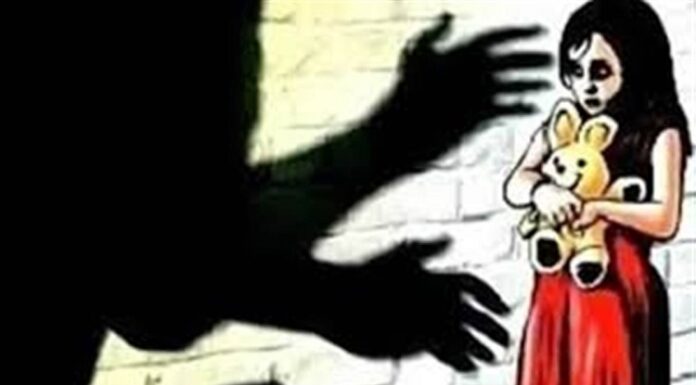 ਲੁਧਿਆਣਾ : ਹਵਸ ‘ਚ ਅੰਨ੍ਹੇ ਪੁਜਾਰੀ ਨੇ ਮੰਦਿਰ ‘ਚ 12 ਸਾਲਾ ਲੜਕੀ ਨਾਲ ਕੀਤੀਆਂ ਅਸ਼ਲੀਲ ਹਰਕਤਾਂ, ਪਰਚਾ ਦਰਜ