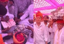 ਰਚਿਆ ਇਤਿਹਾਸ : ਭਾਣਜੀ ਦੇ ਵਿਆਹ ‘ਚ 3 ਕਰੋੜ ਦਾ ਸ਼ਗਨ ਲੈ ਕੇ ਪਹੁੰਚੇ ਮਾਮਾ, ਪਿੰਡ ਦੇ ਹਰੇਕ ਪਰਿਵਾਰ ਨੂੰ ਚਾਂਦੀ ਦਾ ਇਕ-ਇਕ ਸਿੱਕਾ ਵੀ ਦਿੱਤਾ