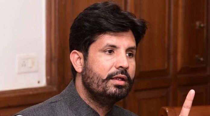 ਰਾਜਾ ਵੜਿੰਗ ਨੇ ਵਿਧਾਨ ਸਭਾ ’ਚ ਚੁੱਕਿਆ ਅਜਨਾਲਾ ਕਾਂਡ ਦਾ ਮੁੱਦਾ, ਕਿਹਾ – ਅੰਮ੍ਰਿਤਪਾਲ ਨੂੰ ਕਦੋਂ ਗ੍ਰਿਫਤਾਰ ਕਰੋਗੇ