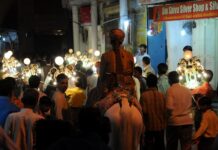 ਅਜੀਬੋ-ਗਰੀਬ ਮਾਮਲਾ : ਬਰਾਤ ‘ਚ ਨਾ ਲਿਜਾਣ ‘ਤੇ ਦੋਸਤ ਨੇ ਲਾੜੇ ‘ਤੇ ਕੀਤਾ ਕੇਸ, 50 ਲੱਖ ਮੰਗਿਆ ਮੁਆਵਜ਼ਾ