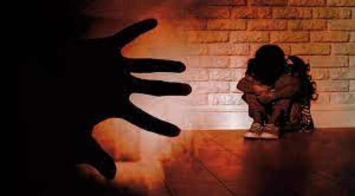 ਉੱਤਰ ਪ੍ਰਦੇਸ਼ : ਟਾਇਲਟ ਕਰਨ ਗਈ ਬੱਚੀ ਨਾਲ ਦਰਿੰਦੇ ਨੇ ਰੇਲਵੇ ਲਾਈਨ ਨੇੜੇ ਕੀਤਾ ਬਲਾਤਕਾਰ, ਹਾਲਤ ਗੰਭੀਰ