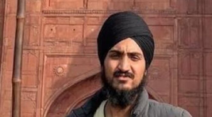 ਲਾਲ ਕਿਲੇ ’ਤੇ ਨਿਸ਼ਾਨ ਸਾਹਿਬ ਝੁਲਾਉਣ ਵਾਲਾ ਜੁਗਰਾਜ ਸਿੰਘ ਪੁਲਿਸ ਨੇ ਲਿਆ ਹਿਰਾਸਤ ‘ਚ, ਅੰਮ੍ਰਿਤਪਾਲ ਦੇ ਸੰਪਰਕ ‘ਚ ਸੀ