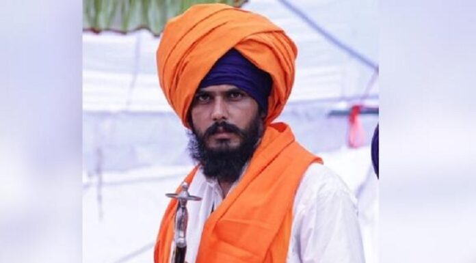 ਅੰਮ੍ਰਿਤਪਾਲ ਸਿੰਘ ਦੇ ਜਲੰਧਰ ਦੇ ਪਿੰਡ ‘ਚੋਂ ਮਿਲੇ ਕੱਪੜੇ – ਆਈਜੀ ਸੁਖਚੈਨ ਗਿੱਲ