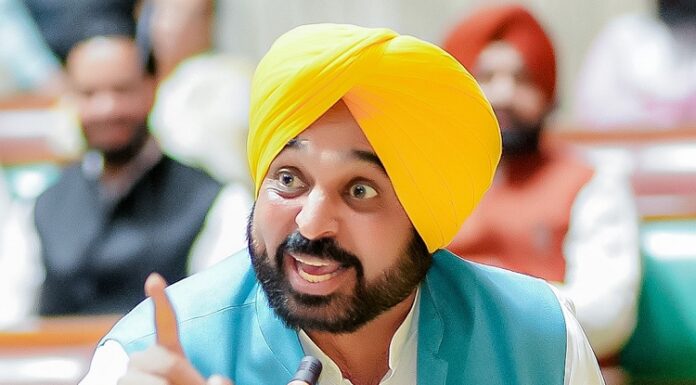 ਵਿਧਾਨ ਸਭਾ ‘ਚ ਭ੍ਰਿਸ਼ਟਾਚਾਰ ਦੇ ਮਾਮਲੇ ‘ਤੇ ਤਿੱਖੀ ਬਹਿਸ ਦੌਰਾਨ CM ਮਾਨ ਨੇ ਵਿਰੋਧੀਆਂ ਨੂੰ ਲਾਏ ਰਗੜੇ