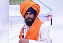 ਅੰਮ੍ਰਿਤਪਾਲ ਦੇ 4 ਸਮਰਥਕ ਅੰਮ੍ਰਿਤਸਰ ‘ਚੋਂ ਗ੍ਰਿਫ਼ਤਾਰ, ਕਰ ਰਹੇ ਸਨ ਰੋਸ ਪ੍ਰਦਰਸ਼ਨ