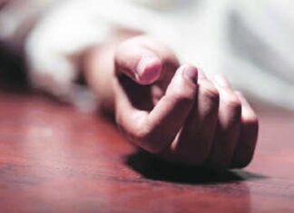 ਜਲੰਧਰ : ਕੁਕਰਮ ਦਾ ਮਾਮਲਾ ਦਰਜ ਹੋਣ ‘ਤੇ ਨੌਜਵਾਨ ਨੇ ਦਿੱਤੀ ਜਾਨ, ਪਰਿਵਾਰ ਦਾ ਆਰੋਪ – ਝੂਠੇ ਕੇਸ ‘ਚ ਫਸਾਇਆ ਸਾਡਾ ਮੁੰਡਾ