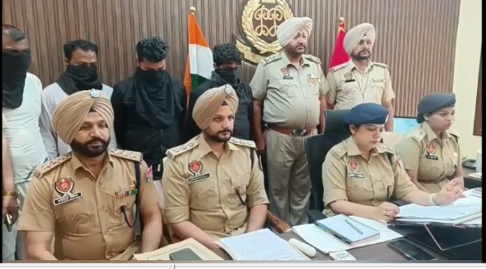 ਲੁਧਿਆਣਾ : ਨਕਲੀ ਨੋਟ ਤਿਆਰ ਕਰਕੇ ਬਾਜ਼ਾਰਾਂ ‘ਚ ਚਲਾਉਣ ਵਾਲੇ ਗਿਰੋਹ ਦਾ ਪਰਦਾਫਾਸ਼, 1.19 ਲੱਖ ਦੀ ਨਕਦੀ ਬਰਾਮਦ