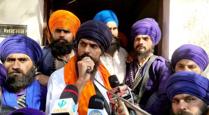 ਅਜਨਾਲਾ ਹਿੰਸਾ ਤੋਂ ਪੰਜਾਬ ਪੁਲਿਸ ਦਾ ਐਕਸ਼ਨ : ਅੰਮ੍ਰਿਤਪਾਲ ਦੇ 9 ਸਾਥੀਆਂ ਦੇ ਅਸਲਾ ਲਾਇਸੈਂਸ ਕੀਤੇ ਰੱਦ