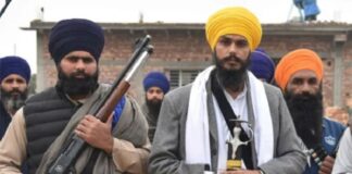 ਪਿੰਡ ਨੰਗਲ ਅੰਬੀਆਂ ਦੇ ਗ੍ਰੰਥੀ ਨੇ ਅੰਮ੍ਰਿਤਪਾਲ ‘ਤੇ ਕਰਵਾਇਆ ਪਰਚਾ, ਕਿਹਾ- ਗੁਰੂ ਘਰ ‘ਚ ਮੇਰੇ ‘ਤੇ ਤਾਣੀ ਪਿਸਤੌਲ