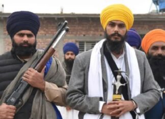 ਪਿੰਡ ਨੰਗਲ ਅੰਬੀਆਂ ਦੇ ਗ੍ਰੰਥੀ ਨੇ ਅੰਮ੍ਰਿਤਪਾਲ ‘ਤੇ ਕਰਵਾਇਆ ਪਰਚਾ, ਕਿਹਾ- ਗੁਰੂ ਘਰ ‘ਚ ਮੇਰੇ ‘ਤੇ ਤਾਣੀ ਪਿਸਤੌਲ