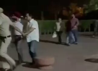 ਬਾਠ ਕੈਸਲ ‘ਚ ਰਿਸ਼ਵਤ ਲੈਂਦੇ ATP ਰਵੀ, ਭਾਜਪਾ ਨੇਤਾ ਅਰਵਿੰਦ ਮਿਸ਼ਰਾ ਤੇ 2 ਸ਼ਿਵਸੈਨਾ ਨੇਤਾ ਵਿਜੀਲੈਂਸ ਨੇ ਫੜੇ