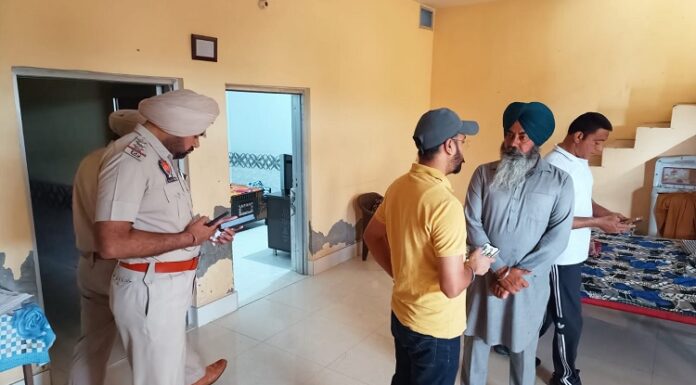 ਜਲੰਧਰ ‘ਚ ਮੀਟਰ ਰੀਡਿੰਗ ਲੈਣ ਮਕਾਨ ‘ਚ ਵੜਿਆ ਅਣਪਛਾਤਾ ਨੌਜਵਾਨ, ਮਾਲਕਣ ਨੂੰ ਮਾਰੀਆਂ ਗੋਲੀਆਂ, ਮੌਤ