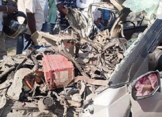 ਉਤਰ ਪ੍ਰਦੇਸ਼ : ਕਾਰ ਤੇ ਟਰੱਕ ਦੀ ਆਹਮੋ-ਸਾਹਮਣੇ ਹੋਈ ਭਿਆਨਕ ਟੱਕਰ, ਇਕੋ ਪਰਿਵਾਰ ਦੇ 6 ਜੀਆਂ ਦੀ ਮੌ.ਤ