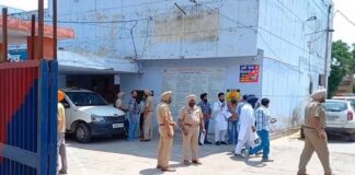 ਬ੍ਰੇਕਿੰਗ : ਗੁਰਦਾਸਪੁਰ ‘ਚ ਹੋਈ ਗੁਟਕਾ ਸਾਹਿਬ ਦੀ ਬੇਅਦਬੀ, ਲੋਕਾਂ ਫੜਿਆ ਮੁਲਜ਼ਮ