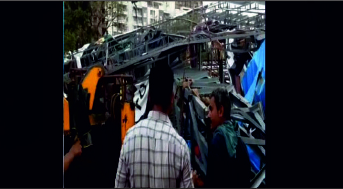 ਹੋਰਡਿੰਗ ਡਿੱਗਣ ਨਾਲ 6 ਲੋਕਾਂ ਦੀ ਮੌਤ, ਤੂਫਾਨ ਤੇ ਮੀਂਹ ਕਾਰਨ ਵਾਪਰਿਆ ਹਾਦਸਾ