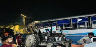 ਸਵਾਰੀਆਂ ਨਾਲ ਭਰੀ ਬੱਸ ਤੇ ਟਰੈਕਟਰ-ਟਰਾਲੀ ਦੀ ਹੋਈ ਭਿਆਨਕ ਟੱਕਰ, 12 ਲੋਕ ਗੰਭੀਰ ਜ਼ਖਮੀ