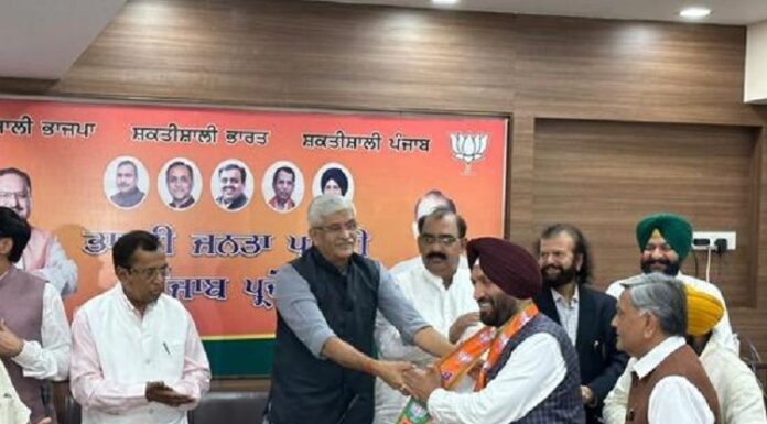 ਵੱਡੀ ਖਬਰ : ਸਾਬਕਾ ਡੀਸੀਪੀ ਰਾਜਿੰਦਰ ਸਿੰਘ ਭਾਜਪਾ ‘ਚ ਹੋਏ ਸ਼ਾਮਲ, ਜਲੰਧਰ ਤੋਂ ਹੋ ਸਕਦੇ ਨੇ ਉਮੀਦਵਾਰ