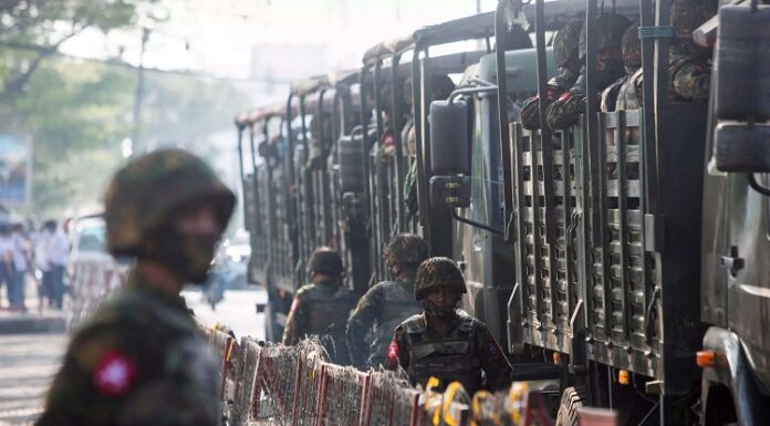 ਮਿਆਂਮਾਰ ‘ਚ ਫੌਜ ਵੱਲੋਂ ਭੀੜ ‘ਤੇ ਹਵਾਈ ਹਮਲਾ, ਕਈ ਬੰਬ ਸੁੱਟੇ, ਚਾਰੇ ਪਾਸੇ ਵਿਛੀਆਂ ਲਾਸ਼ਾਂ ਹੀ ਲਾਸ਼ਾਂ