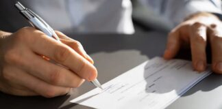 ਜਲੰਧਰ ‘ਚ ਚੈੱਕ ‘ਤੇ ਜਾਅਲੀ ਦਸਤਖਤ ਕਰਕੇ ਵਿਅਕਤੀ ਨੇ ਆਪਣੇ ਪਰਿਵਾਰ ਦਾ ਹੀ ਕੀਤਾ ਖਾਤਾ ਸਾਫ