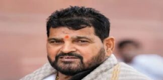 ਮਹਿਲਾ ਪਹਿਲਵਾਨਾਂ ਦੀਆਂ ਸ਼ਿਕਾਇਤਾਂ ਤੋਂ ਬਾਅਦ ਬ੍ਰਿਜਭੂਸ਼ਣ ਸਿੰਘ ਖ਼ਿਲਾਫ਼ ਦੋ FIR ਦਰਜ