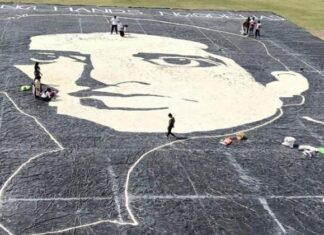 ਸੋਨੂੰ ਸੂਦ ਲਈ ਪ੍ਰਸ਼ੰਸਕਾਂ ਦਾ ਪਿਆਰ : 2500 ਕਿਲੋ ਚੌਲਾਂ ਨਾਲ ਬਣਾਈ ਕੋਰੋਨਾ ਯੋਧਾ ਦੀ ਤਸਵੀਰ