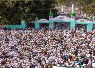 ਸੜਕ ‘ਤੇ ਨਮਾਜ਼ ਅਦਾ ਕਰਨ ‘ਤੇ 1700 ਲੋਕਾਂ ਖਿਲਾਫ ਪਰਚਾ, ਸਰਕਾਰੀ ਕੰਮ ’ਚ ਰੁਕਾਵਟ ਪਾਉਣ ਦੇ ਇਲਜ਼ਾਮ