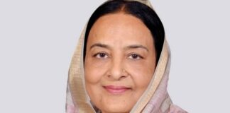 ਜਲੰਧਰ ਲੋਕ ਸਭਾ ਜ਼ਿਮਨੀ ਚੋਣ: ਕਾਂਗਰਸੀ ਉਮੀਦਵਾਰ ਕਰਮਜੀਤ ਕੌਰ ਨਾਮਜ਼ਦਗੀ ਦਾਖਲ ਕਰਨ ਪੁੱਜੇ