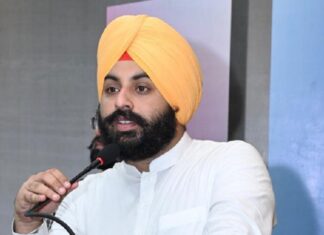 ਸਰਕਾਰੀ ਸਕੂਲਾਂ ਦੀਆਂ ਜ਼ਮੀਨੀ ਹਕੀਕਤਾਂ ਸਮਝਣ ਲਈ ਮੰਤਰੀ ਬੈਂਸ ਵਲੋਂ ਪੰਜਾਬ ਦੌਰੇ ਦੀ ਸ਼ੁਰੂਆਤ