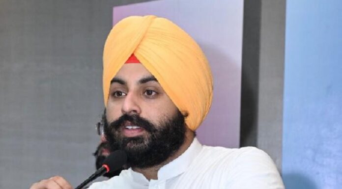 ਸਰਕਾਰੀ ਸਕੂਲਾਂ ਦੀਆਂ ਜ਼ਮੀਨੀ ਹਕੀਕਤਾਂ ਸਮਝਣ ਲਈ ਮੰਤਰੀ ਬੈਂਸ ਵਲੋਂ ਪੰਜਾਬ ਦੌਰੇ ਦੀ ਸ਼ੁਰੂਆਤ