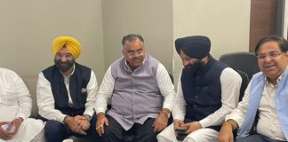 ਅਕਾਲੀ ਦਲ ਨੂੰ ਇਕ ਹੋਰ ਝਟਕਾ : ਸੀਨੀਅਰ ਅਕਾਲੀ ਲੀਡਰ ਚਰਨਜੀਤ ਅਟਵਾਲ ਦੇ ਬੇਟੇ ਇੰਦਰ ਅਟਵਾਲ ਭਾਜਪਾ ‘ਚ ਹੋਏ ਸ਼ਾਮਲ