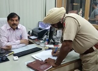 ਜਲੰਧਰ : ਬੈਂਕ ‘ਚ ਬਜ਼ੁਰਗ ਦੀ ਪੈਸੇ ਜਮ੍ਹਾ ਕਰਵਾਉਣ ‘ਚ ਮਦਦ ਬਹਾਨੇ 4 ਲੱਖ ਲੈ ਕੇ ਨੌਜਵਾਨ ਫਰਾਰ