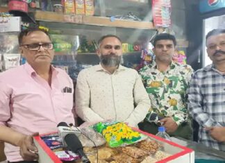 ਲੁਧਿਆਣਾ ‘ਚ ਕਰਿਆਨਾ ਦੀ ਦੁਕਾਨ ਦੇ ਮਾਲਕ ‘ਤੇ ਜਾਨਲੇਵਾ ਹਮਲਾ, ਕਾਊਂਟਰ ਹੇਠਾਂ ਲੁੱਕ ਕੇ ਬਚਾਈ ਜਾਨ