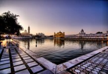 ਹਰਿਮੰਦਿਰ ਸਾਹਿਬ ‘ਚ ਐਂਟਰੀ ਨੂੰ ਲੈ ਕੇ ਵਿਵਾਦ : ਲੜਕੀ ਨੂੰ ਦਰਬਾਰ ਸਾਹਿਬ ਜਾਣ ਤੋਂ ਰੋਕਿਆ