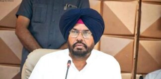 ਵਿਸਾਖੀ ਵਾਲੇ ਦਿਨ ਤੋਂ ਕਿਸਾਨਾਂ ਨੂੰ ਮਿਲਣੇ ਸ਼ੁਰੂ ਹੋਣਗੇ ਨੁਕਸਾਨੀਆਂ ਫਸਲਾਂ ਦੇ ਮੁਆਵਜ਼ੇ ਦੇ ਚੈੱਕ : ਧਾਲੀਵਾਲ