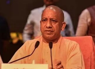 ਅਤੀਕ ਦੀ ਹੱਤਿਆ ਦੇ ਬਾਅਦ CM ਯੋਗੀ ਦਾ ਪਹਿਲਾ ਬਿਆਨ-‘ਹੁਣ ਕੋਈ ਕ੍ਰਿਮੀਨਲ ਕਿਸੇ ਨੂੰ ਧਮਕਾਅ ਕੇ ਦਿਖਾਏ’