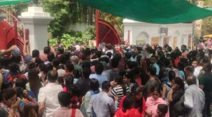 ਸਕੂਲ ‘ਚ ਬੰਬ ਹੋਣ ਦੀ ਖਬਰ ਨੇ ਮਚਾਇਅ ਹੜਕੰਪ, ਸਕੂਲ ਵੱਲ ਭੱਜੇ ਮਾਪੇ, ਬੰਬ ਨਿਰੋਧਕ ਦਸਤਾ ਜਾਂਚ ‘ਚ ਜੁਟਿਆ