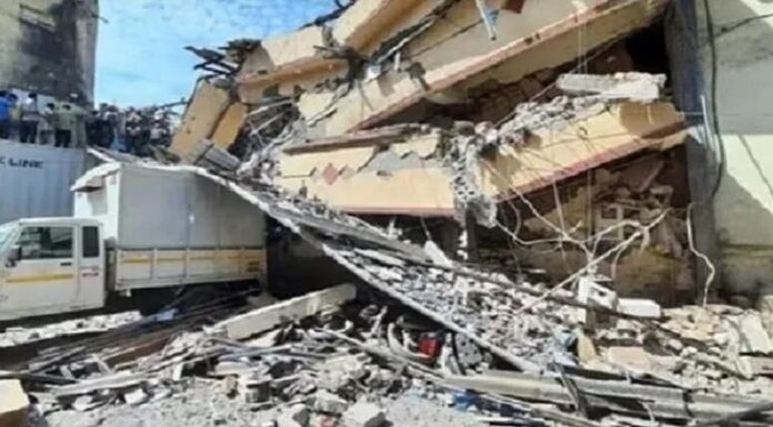 ਮਹਾਰਾਸ਼ਟਰ ਦੇ ਭਿਵੰਡੀ ‘ਚ ਡਿੱਗੀ ਦੋ ਮੰਜ਼ਿਲਾ ਇਮਾਰਤ, ਕਈਆਂ ਦੇ ਦੱਬੇ ਹੋਣ ਦਾ ਖਦਸ਼ਾ