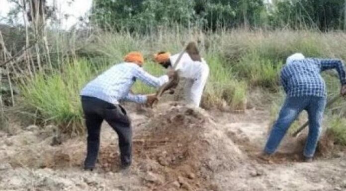 ਅੰਮ੍ਰਿਤਸਰ : 6 ਦਿਨਾਂ ਬਾਅਦ ਕੱਢੀ ਲਾਸ਼; ਘਰ ‘ਚੋਂ ਪੈਸੇ ਗਾਇਬ ਹੋਣ ‘ਤੇ ਕਤਲ ਦਾ ਖਦਸ਼ਾ