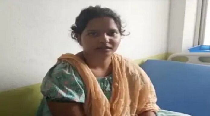 ਤੇਲੰਗਾਨਾ : ਡਾਕਟਰਾਂ ਨੇ ਡਲਿਵਰੀ ਦੌਰਾਨ ਪੇਟ ‘ਚ ਛੱਡਿਆ ਕੱਪੜਾ, ਸਾਲ ਭਰ ਤੜਫਦੀ ਰਹੀ ਔਰਤ, ਦੁਬਾਰਾ ਆਪ੍ਰੇਸ਼ਨ ਕਰਕੇ ਕੱਢਿਆ