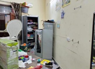 ਓਦਾਂ ਤਾਂ ਕਦੇ ਟ੍ਰਾਫੀਆਂ ਮਿਲੀਆਂ ਨੀਂ, ਐਦਾਂ ਈ ਸਹੀ : ਸਰਕਾਰੀ ਸਕੂਲ ‘ਚੋਂ LED ਸਣੇ ਟ੍ਰਾਫੀਆਂ ਵੀ ਲੈ ਗਏ ਚੋਰ