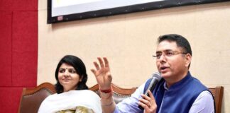 ਨੌਜਵਾਨਾਂ ਲਈ ਰੋਜ਼ਗਾਰ ਦੇ ਮੌਕੇ ਪੈਦਾ ਕਰਨ ਵਾਸਤੇ ਅਧਿਕਾਰੀਆਂ ਨੂੰ ਉਦਯੋਗਾਂ ਨਾਲ ਸੰਪਰਕ ਸਾਧਣ ਦੇ ਆਦੇਸ਼