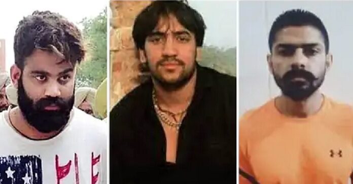 ਬੰਬੀਹਾ ਗੈਂਗ ਦੀ ਗੈਂਗਸਟਰ ਜੱਗੂ ਨੂੰ ਧਮਕੀ : FB ਪੋਸਟ ‘ਚ ਲਿਖਿਆ – ਲਾਰੈਂਸ ਗਰੁੱਪ ਦੀ ਦੂਜੀ ਵਿਕਟ ਡਿੱਗਣ ਵਾਲੀ ਹੈ