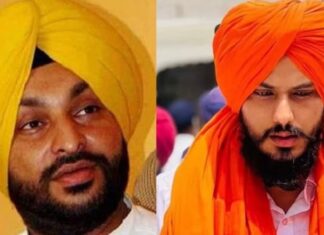 ਗੁਰਦੁਆਰਿਆਂ ‘ਚੋਂ ਕੁਰਸੀਆਂ ਤੋੜਨ ਵਾਲਾ ਅੰਮ੍ਰਿਤਪਾਲ ਗ੍ਰਿਫਤਾਰੀ ਤੋਂ ਪਹਿਲਾਂ ਖੁਦ ਤਖ਼ਤਪੋਸ਼ ‘ਤੇ ਬੈਠ ਕੇ ਦੇ ਰਿਹਾ ਸੀ ਪ੍ਰਵਚਨ – MP ਬਿੱਟੂ